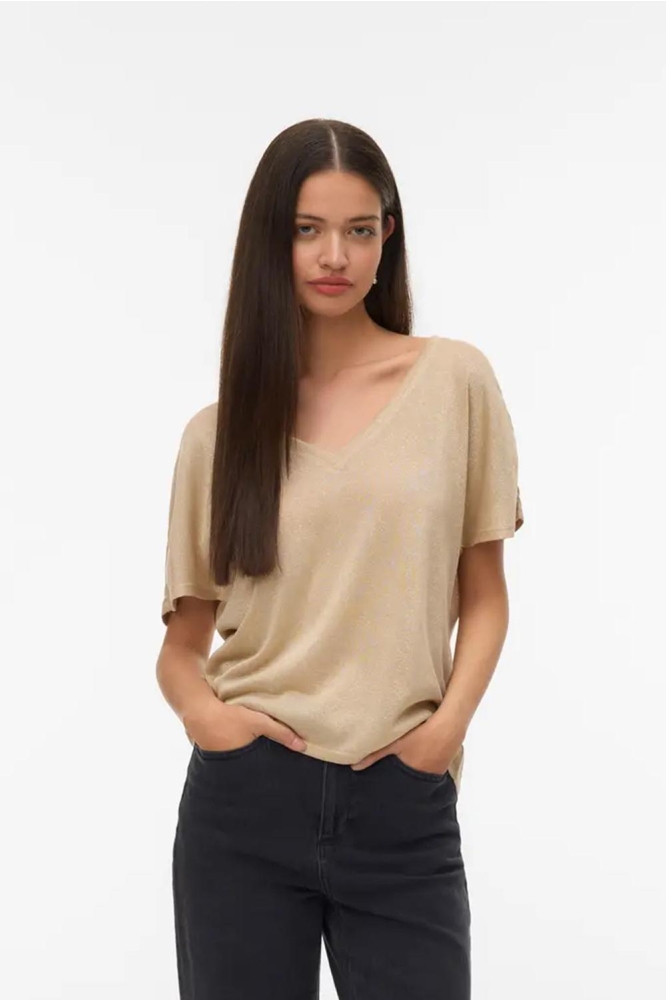 Vero Moda beige dames t-shirt | Model vooraanzicht