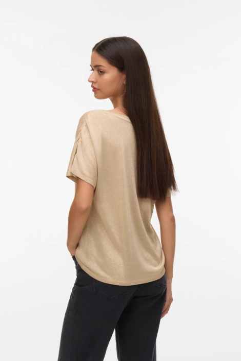 Vero Moda beige dames t-shirt | Model achteraanzicht