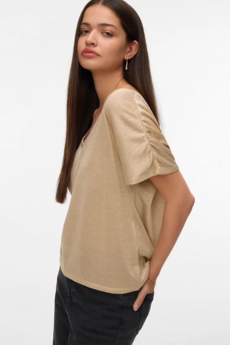 Vero Moda beige dames t-shirt | Model zijaanzicht