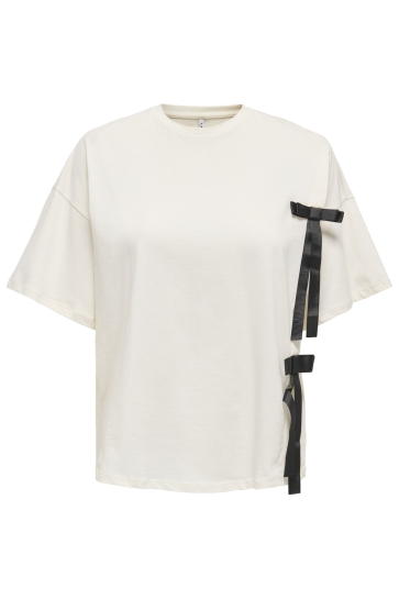 Only T-shirt ONLNICCA S/S BOW TOP BOX JRS 15358929 CLOUD DANCER/BIG BLACK