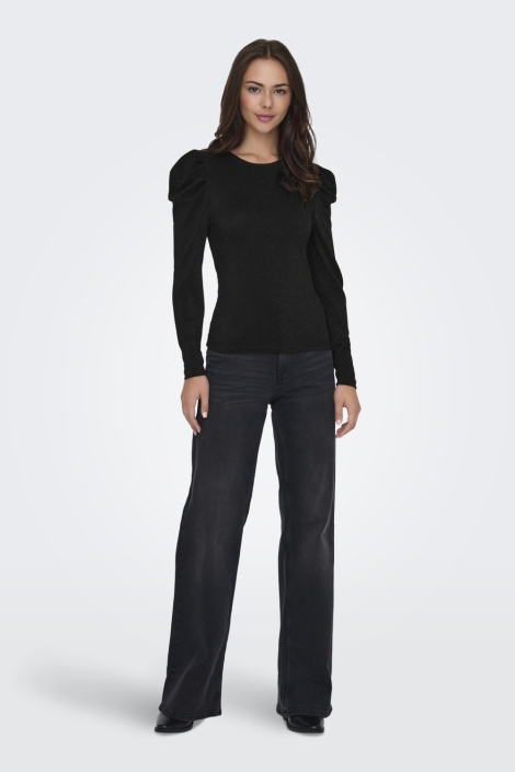 Only zwarte dames t-shirt | Model