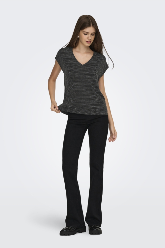 Only zwarte dames t-shirt | Model