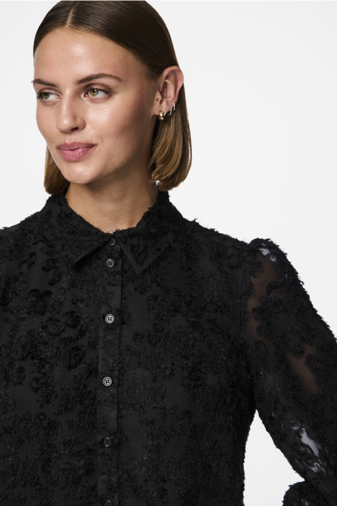 Pieces zwarte dames blouse | Close up