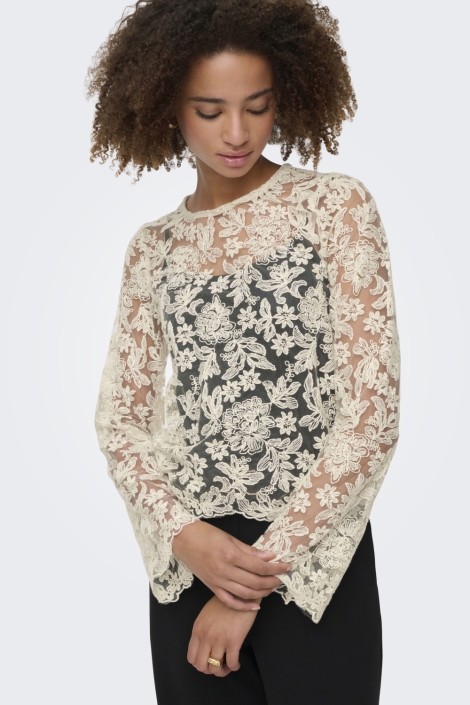 Only ecru dames t-shirt | Model vooraanzicht