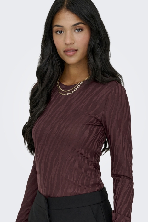 Only bruine dames t-shirt | Close up