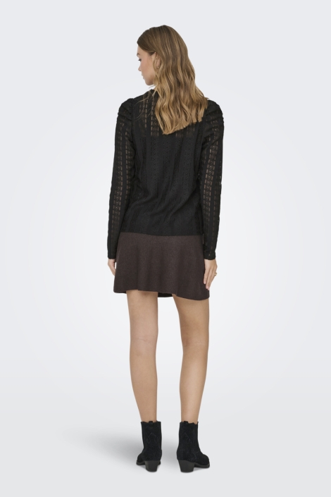 Only zwarte dames t-shirt | Model