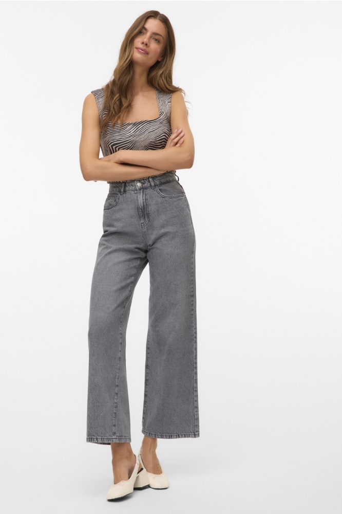 Vero Moda beige dames top | Model vooraanzicht