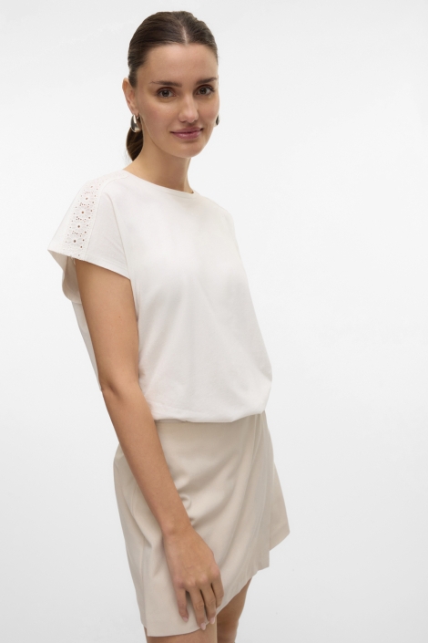 Vero Moda ecru dames t-shirt | Model