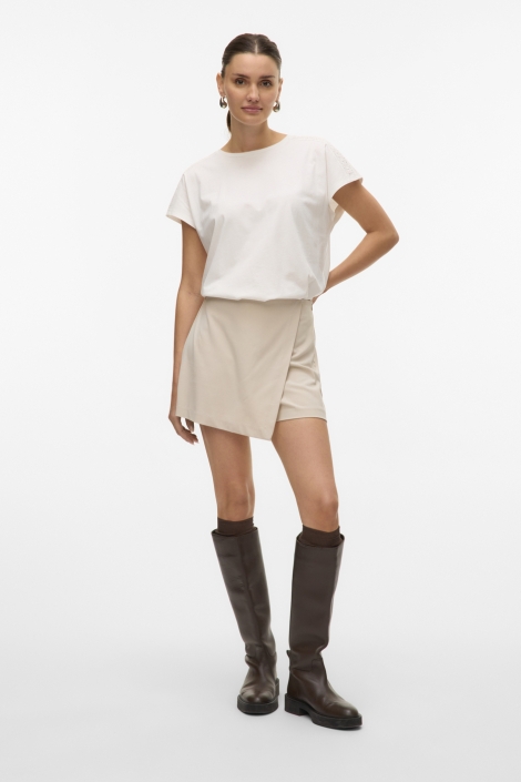 Vero Moda ecru dames t-shirt | Model vooraanzicht