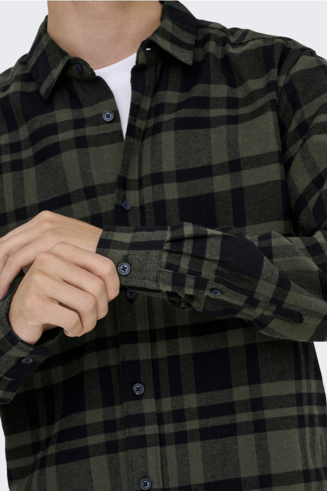 Only & Sons groene heren overhemd | Close up