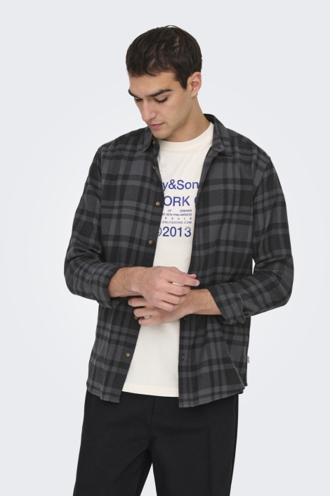 Only & Sons zwarte heren overhemd | Model vooraanzicht