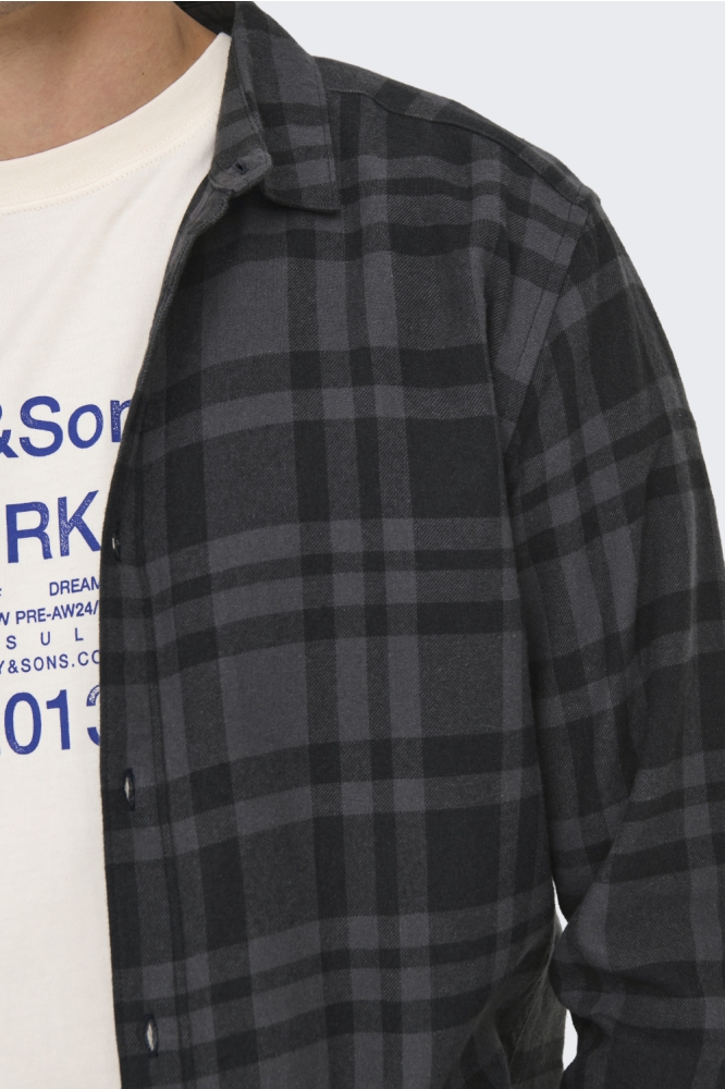 Only & Sons zwarte heren overhemd | Close up