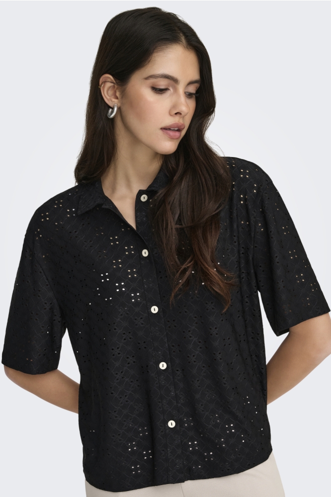 Jacqueline de Yong zwarte dames blouse | Model vooraanzicht