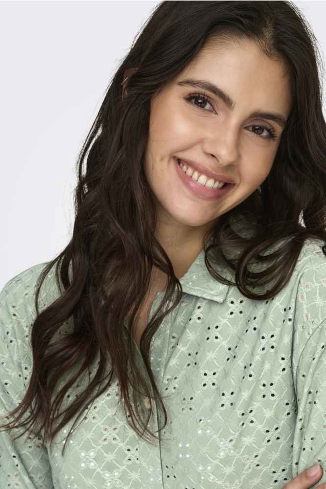 Jacqueline de Yong groene dames blouse | Close up