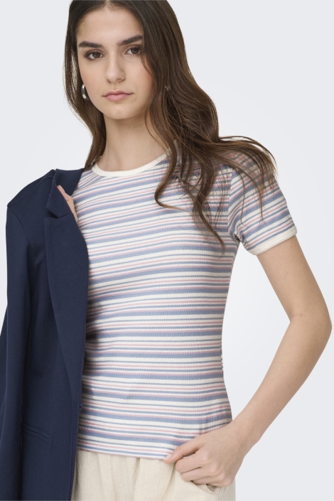 Jacqueline de Yong witte dames t-shirt | Model vooraanzicht