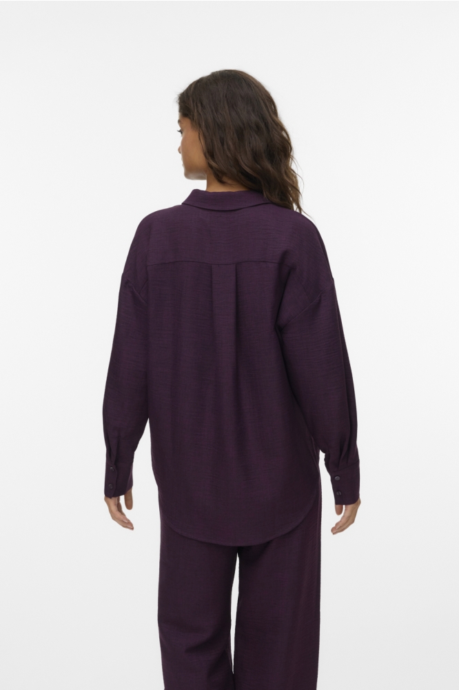 Vero Moda paarse dames blouse | Model achteraanzicht
