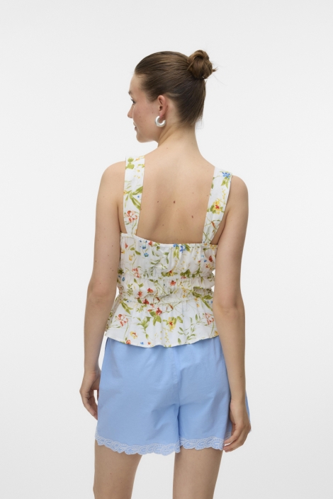 Vero Moda witte dames top | Model achteraanzicht