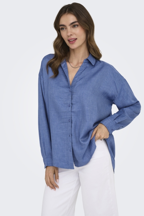 Only blauwe dames blouse | Model vooraanzicht