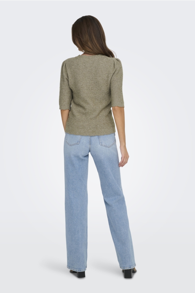 Only groene dames trui | Model achteraanzicht