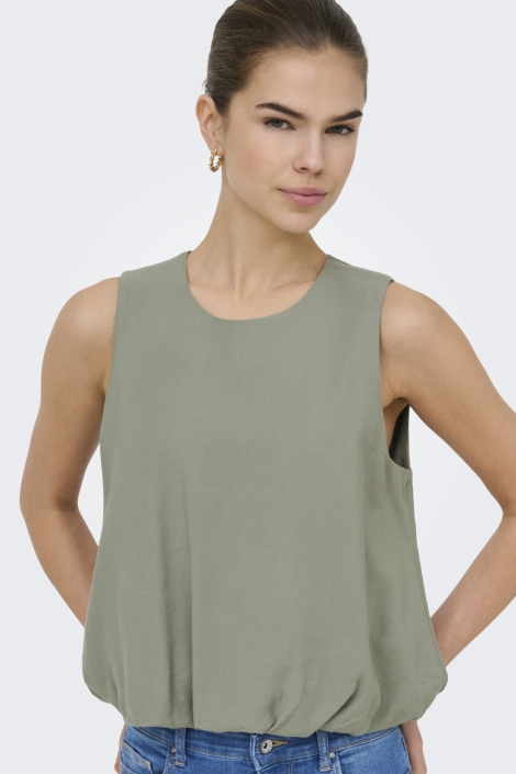 Only groene dames top | Model vooraanzicht