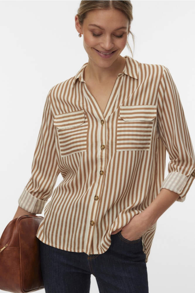 Vero Moda beige dames blouse | Model vooraanzicht