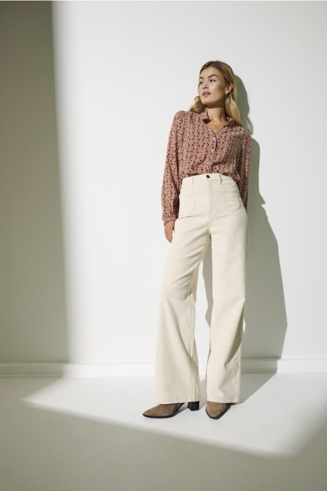 Only bordeaux dames blouse | Model vooraanzicht