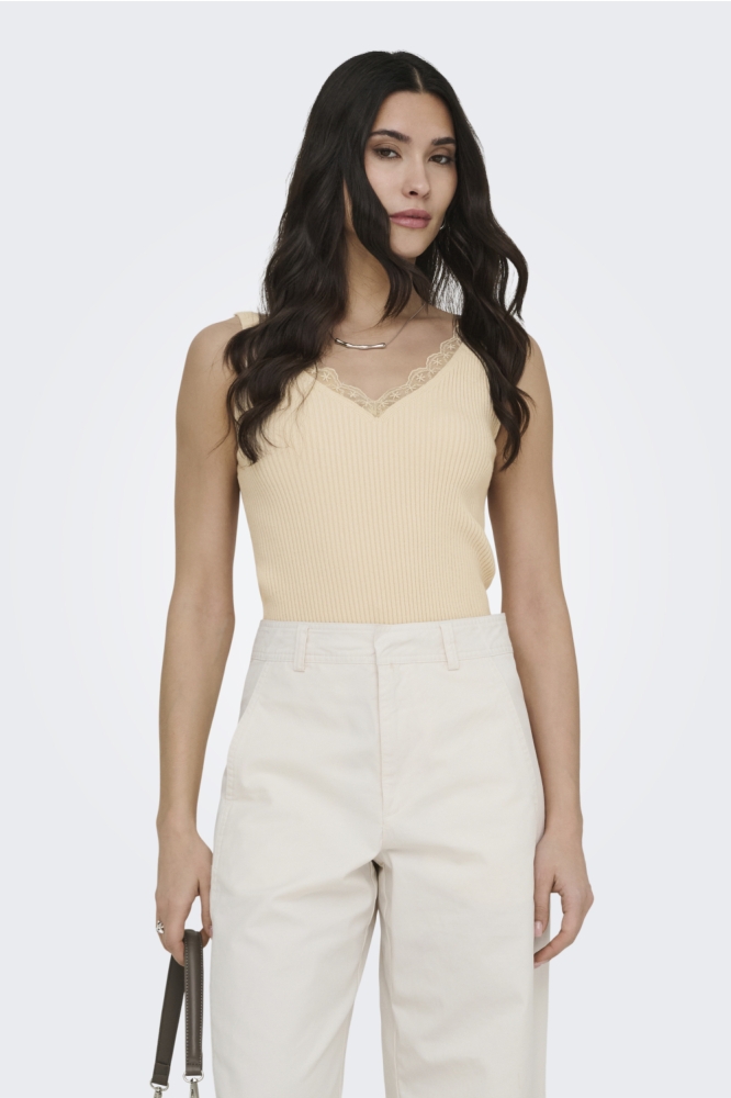 Jacqueline de Yong beige dames top | Model vooraanzicht