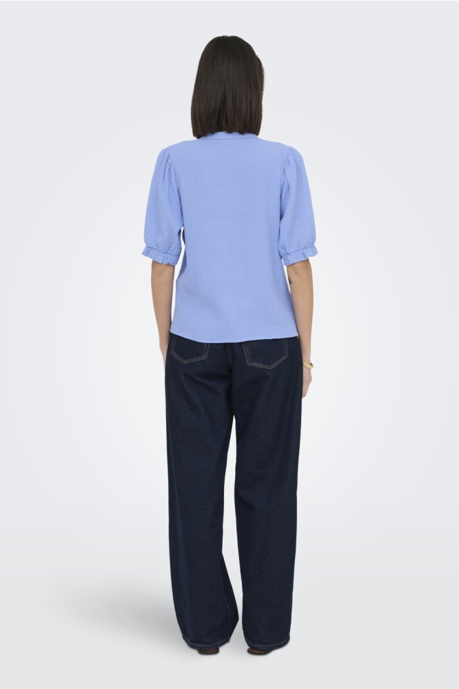 Jacqueline de Yong blauwe dames blouse | Model achteraanzicht