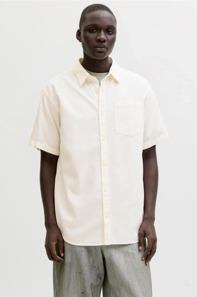 Jack & Jones beige heren overhemd | Model vooraanzicht