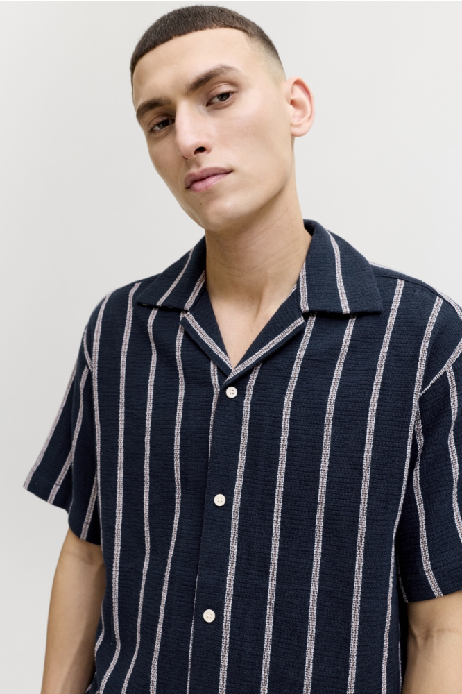 Jack & Jones blauwe heren overhemd | Model vooraanzicht