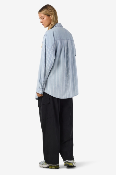 Noisy may blauwe dames blouse | Model