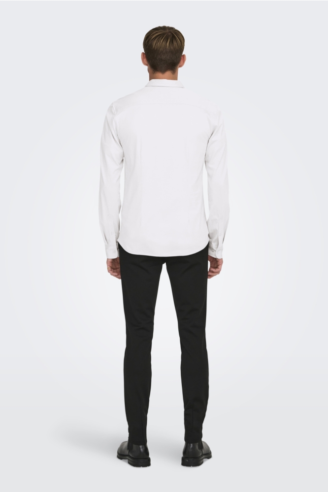 Only & Sons witte heren overhemd | Model achteraanzicht
