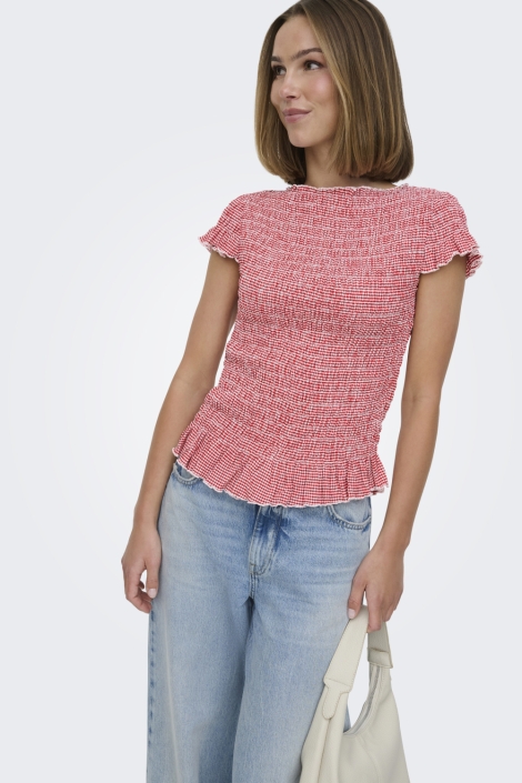 Only rode dames top | Model vooraanzicht