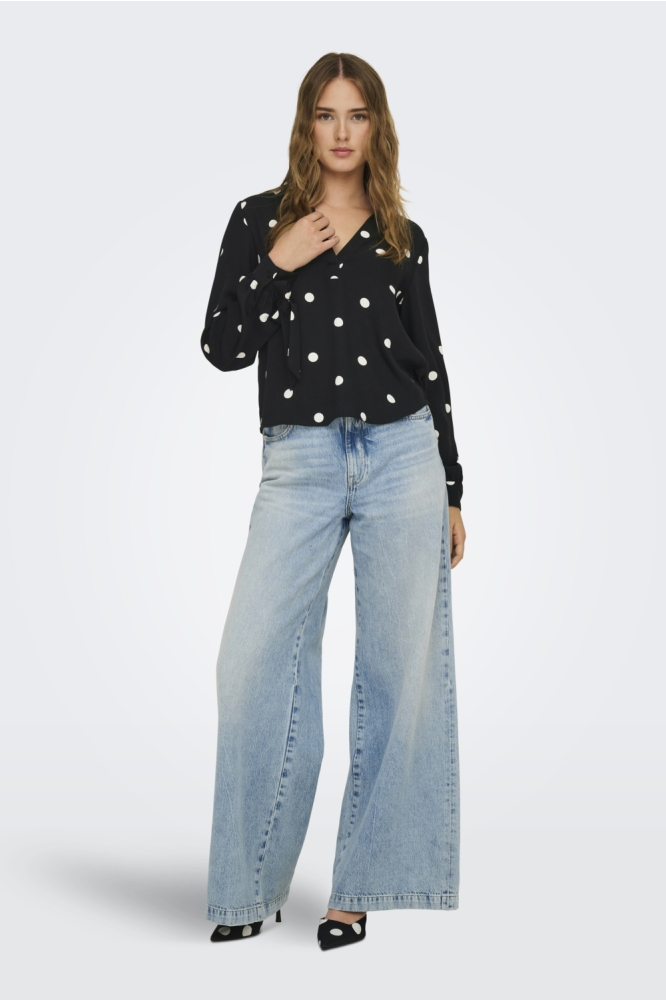 Only zwarte dames blouse | Model