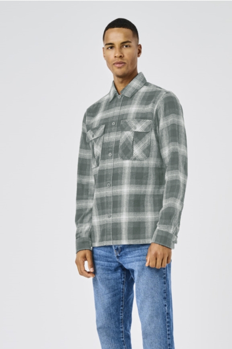 Only & Sons groene heren overhemd | Model vooraanzicht