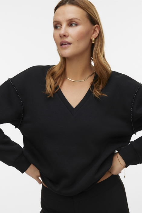 Vero Moda zwarte dames sweater | Model vooraanzicht