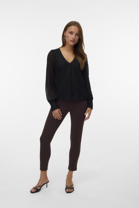 Vero Moda zwarte dames t-shirt | Model vooraanzicht