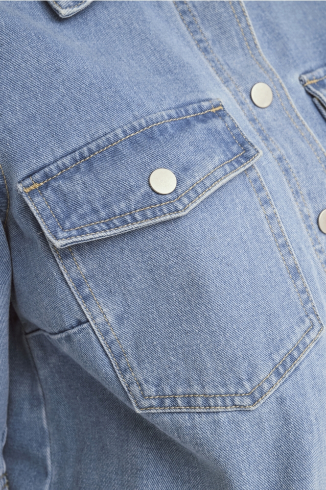 Only blauwe dames blouse | Close up