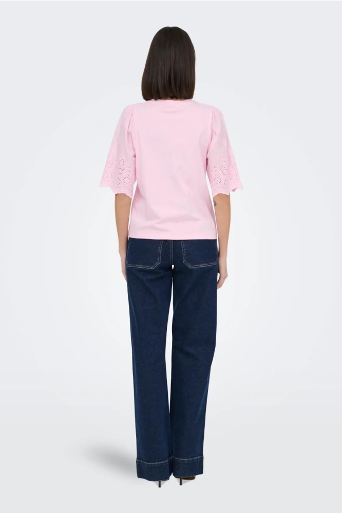 Jacqueline de Yong roze dames t-shirt | Model achteraanzicht