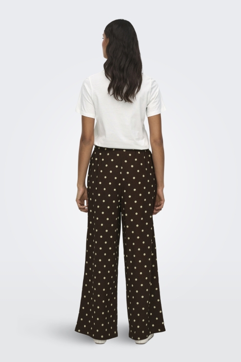 Jacqueline de Yong witte dames t-shirt | Model achteraanzicht