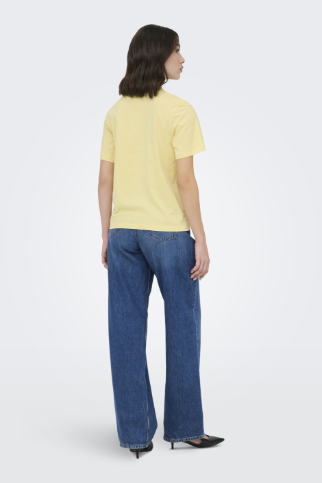 Jacqueline de Yong gele dames t-shirt | Model