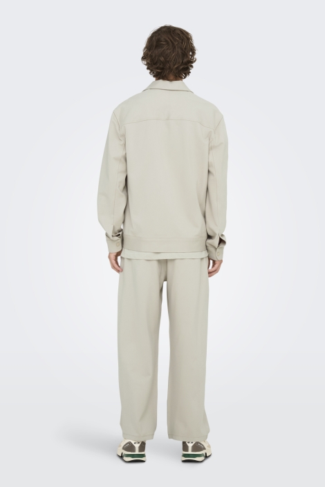 Only & Sons beige heren vest | Model achteraanzicht