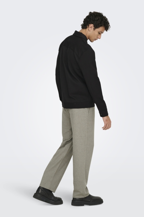 Only & Sons zwarte heren vest | Model achteraanzicht