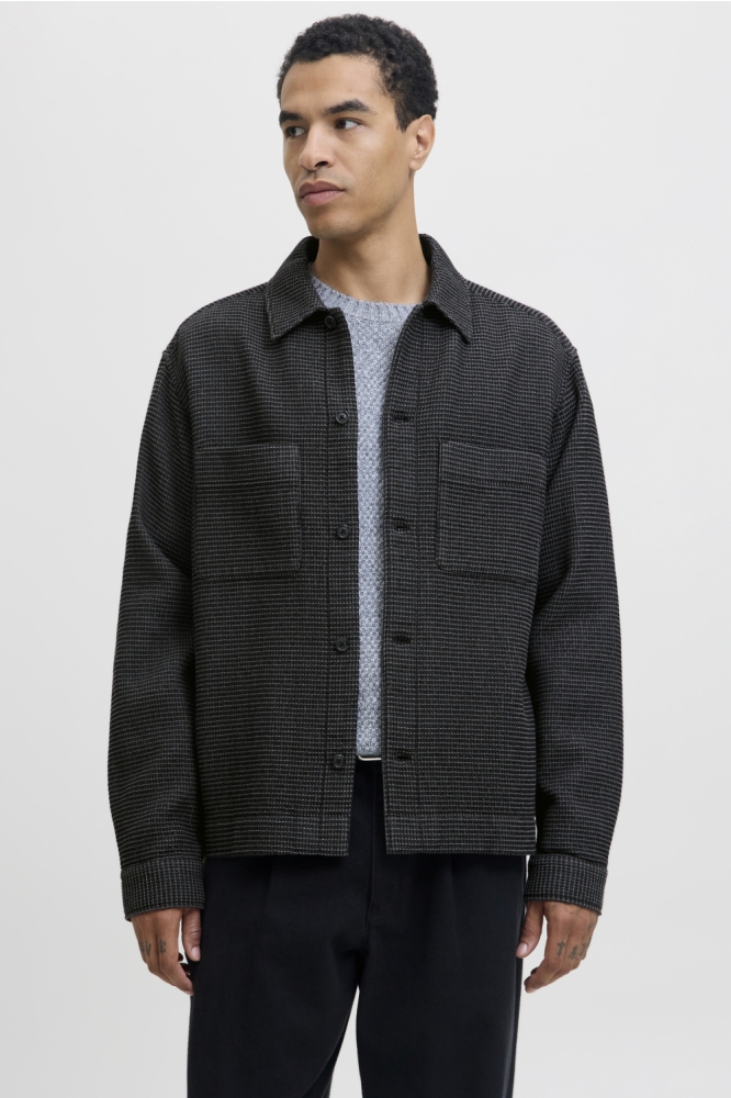 Jack & Jones zwarte heren overhemd | Model vooraanzicht