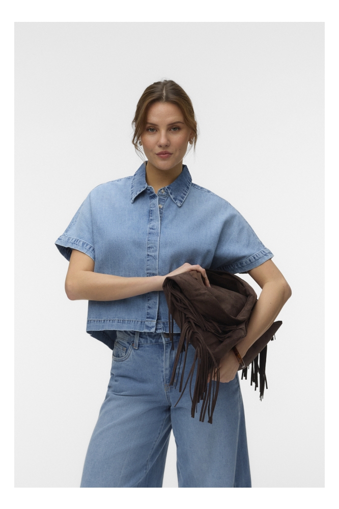 Vero Moda blauwe dames blouse | Model vooraanzicht
