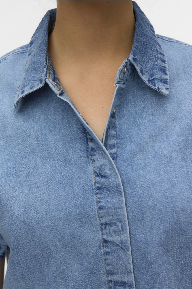 Vero Moda blauwe dames blouse | Close up