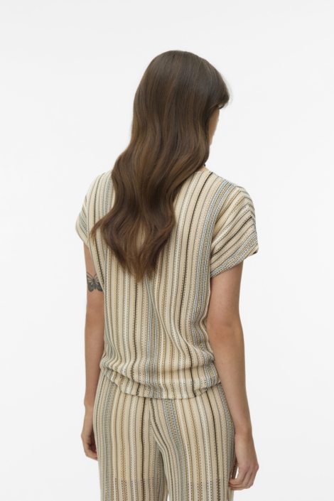 Vero Moda beige dames blouse | Model achteraanzicht