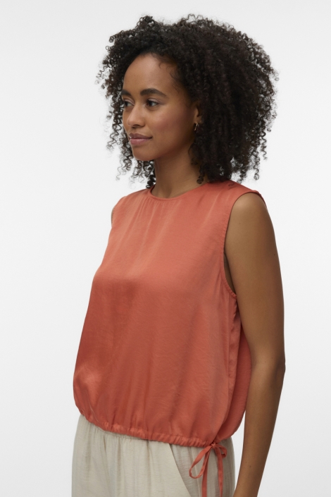 Vero Moda oranje dames top | Model zijaanzicht