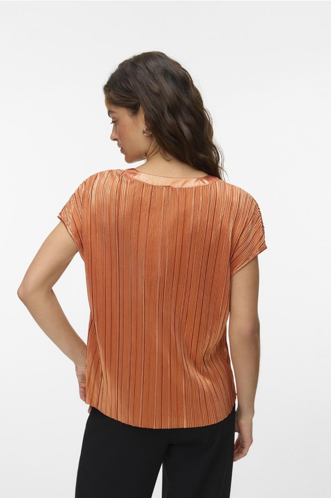 Vero Moda oranje dames t-shirt | Model achteraanzicht