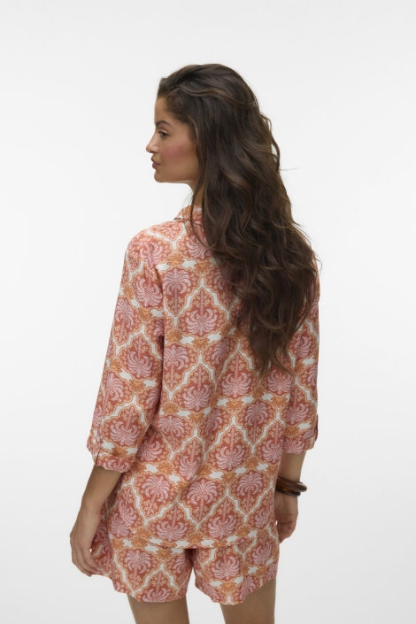 Vero Moda oranje dames blouse | Model achteraanzicht